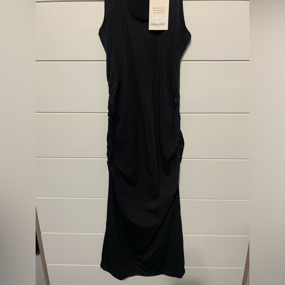 Everlane The Form Racerback Dress in Black size small new - Picture 11 of 11